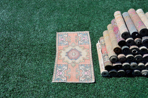 Vintage Handmade Turkish small area rug doormat for home decor, bathroom rug, area oushak rug bathroom mat kitchen kilim rug, rug 2.11X1.5, 665544