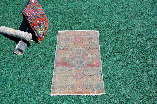 Unique Turkish Vintage small area rug doormat for home decor, bathroom rug, area oushak rug bathroom mat kitchen rug kilim rug, rug 2.10X1.5, 665500