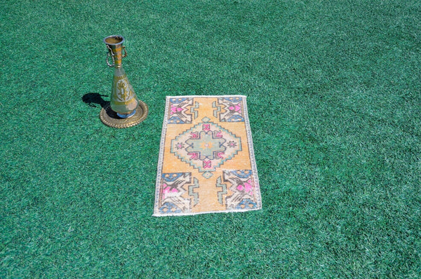 Natural Turkish Vintage small area rug doormat for home decor, bathroom rug, area oushak rug bathroom mat kitchen kilim rug, rug 2.9X1.7, 665511