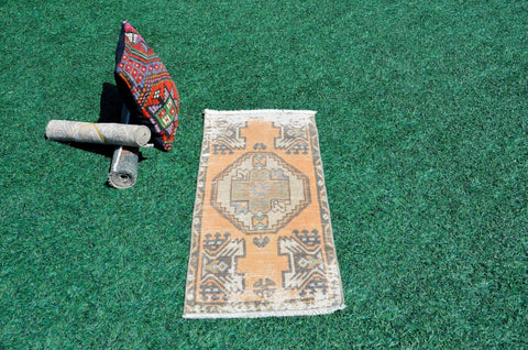 Unique Turkish Vintage small area rug doormat for home decor, bathroom rug, area oushak rug bathroom mat kitchen rug kilim rug, rug 3.2X1.6, 665514