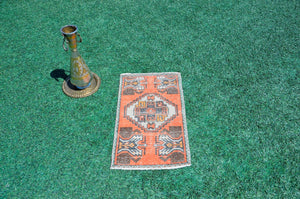 Vintage Handmade Turkish small area rug doormat for home decor, bathroom rug, area oushak rug bathroom mat kitchen kilim rug, rug 2.6X1.5, 665499