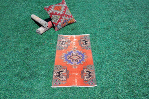 Vintage Handmade Turkish small area rug doormat for home decor, bathroom rug, area oushak rug bathroom mat kitchen kilim rug, rug 2.10X1.6, 665494