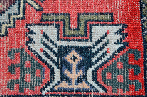 Vintage Handmade Turkish small area rug doormat for home decor, bathroom rug, area oushak rug bathroom mat kitchen kilim rug, rug 3.6x1.7, 665654
