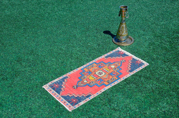 Unique Turkish Vintage small area rug doormat for home decor, bathroom rug, area oushak rug bathroom mat kitchen rug kilim rug, rug 3.4x1.6, 665670