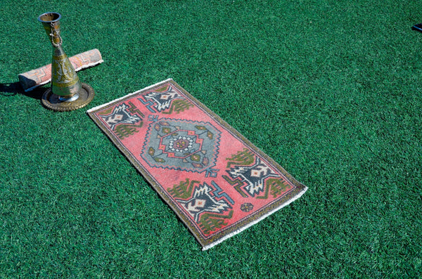 Vintage Handmade Turkish small area rug doormat for home decor, bathroom rug, area oushak rug bathroom mat kitchen kilim rug, rug 3.5x1.8, 665671