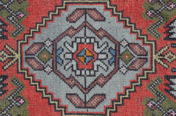 Turkish Handmade Vintage small area rug doormat for home decor, bathroom rug, area oushak rug bathroom mat kitchen kilim rug, rug 3.4X1.5, 665677