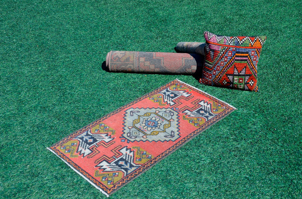 Vintage Handmade Turkish small area rug doormat for home decor, bathroom rug, area oushak rug bathroom mat kitchen kilim rug, rug 3.5x1.8, 665681