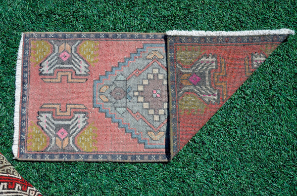 Natural Turkish Vintage small area rug doormat for home decor, bathroom rug, area oushak rug bathroom mat kitchen kilim rug, rug 3.3X1.6, 665689