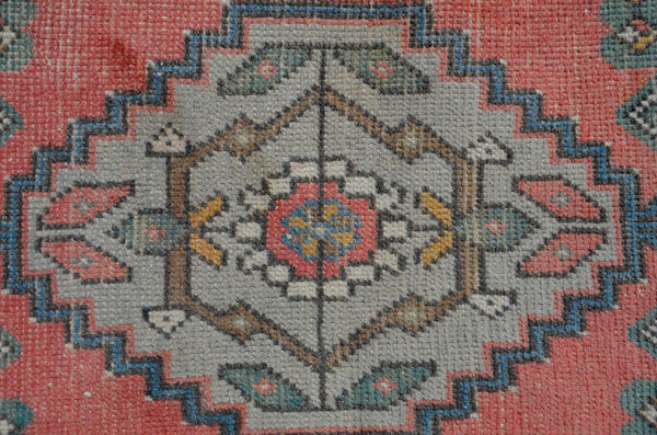 Unique Turkish Vintage small area rug doormat for home decor, bathroom rug, area oushak rug bathroom mat kitchen rug kilim rug, rug 3.6x1.7, 665690