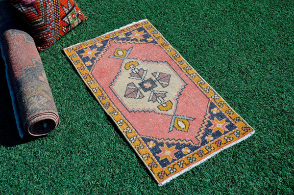 Vintage Handmade Turkish small area rug doormat for home decor, bathroom rug, area oushak rug bathroom mat kitchen kilim rug, rug 3.2x1.9, 665691