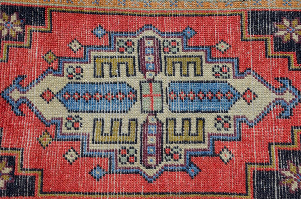 Vintage Handmade Turkish small area rug doormat for home decor, bathroom rug, area oushak rug bathroom mat kitchen kilim rug, rug 3.2x1.6, 665701