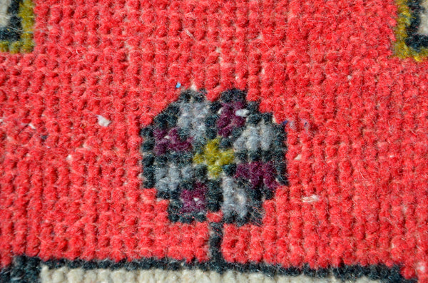 Natural Turkish Vintage small area rug doormat for home decor, bathroom rug, area oushak rug bathroom mat kitchen kilim rug, rug 3.3X1.8, 665719