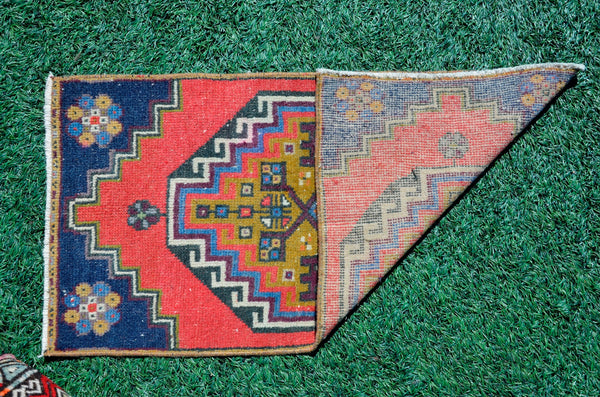 Natural Turkish Vintage small area rug doormat for home decor, bathroom rug, area oushak rug bathroom mat kitchen kilim rug, rug 3.3X1.8, 665719