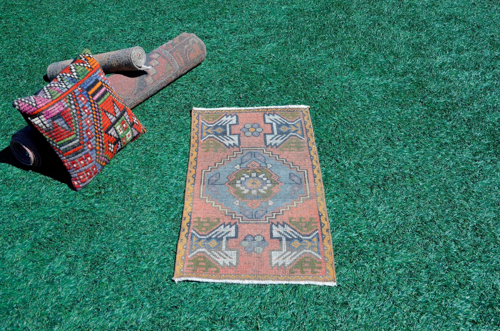 Vintage Handmade Turkish small area rug doormat for home decor, bathroom rug, area oushak rug bathroom mat kitchen kilim rug, rug 2.10x1.7, 665721