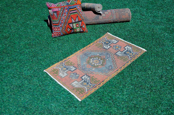 Vintage Handmade Turkish small area rug doormat for home decor, bathroom rug, area oushak rug bathroom mat kitchen kilim rug, rug 2.10x1.7, 665721