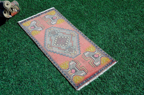 Natural Turkish Vintage small area rug doormat for home decor, bathroom rug, area oushak rug bathroom mat kitchen kilim rug, rug 3X1.6, 665724