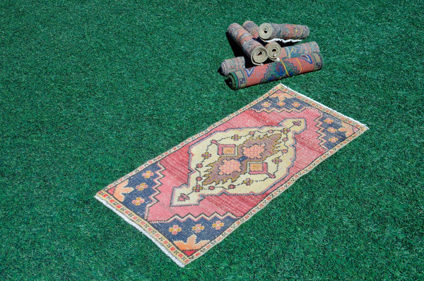 Natural Turkish Vintage small area rug doormat for home decor, bathroom rug, area oushak rug bathroom mat kitchen kilim rug, rug 3.6X1.7, 665729