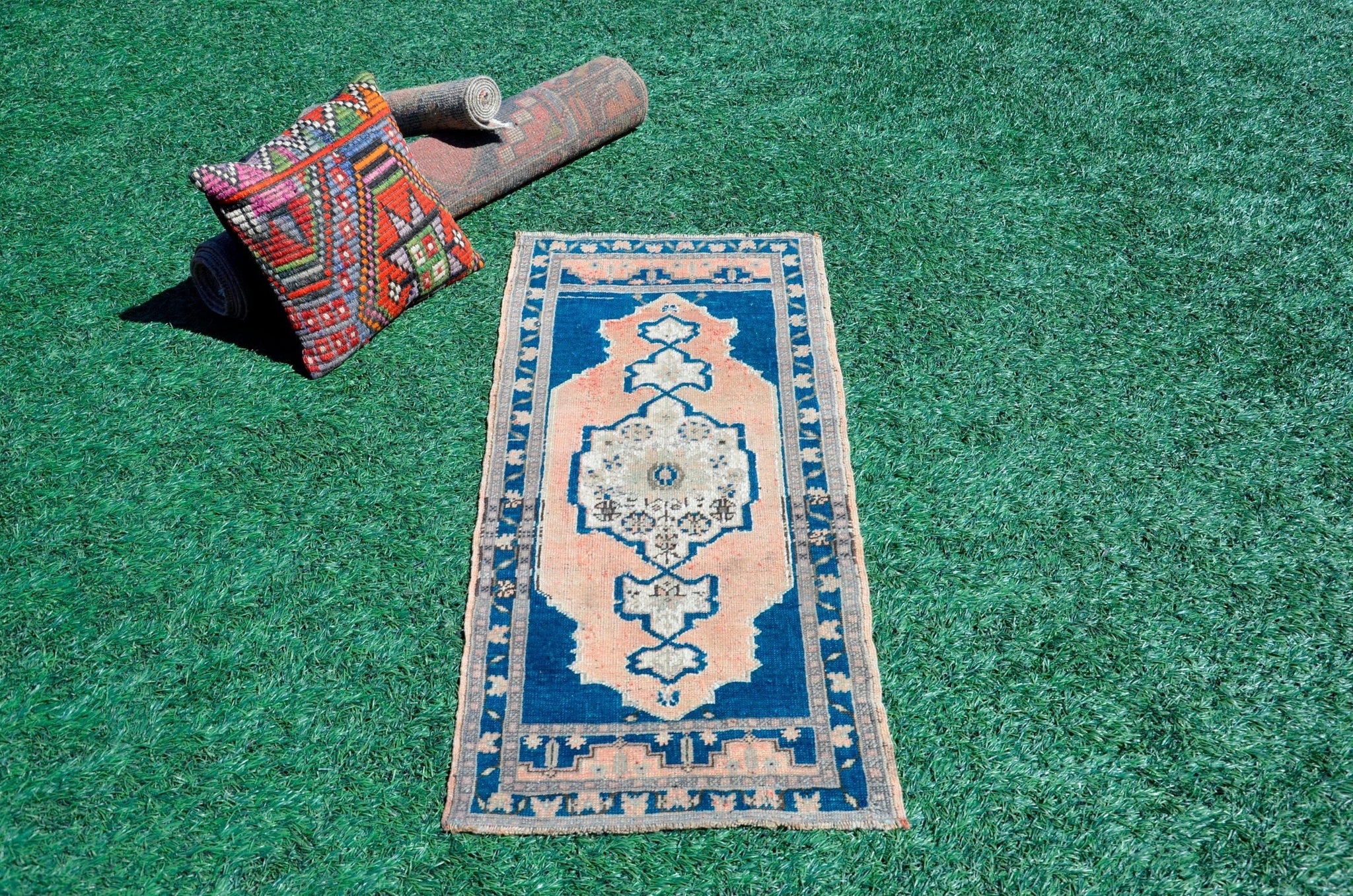 Vintage Handmade Turkish small area rug doormat for home decor, bathroom rug, area oushak rug bathroom mat kitchen kilim rug, rug 3.11x1.10, 665644