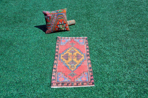 Handmade Turkish Vintage small area rug doormat for home decor, bathroom rug, area oushak rug bathroom mat kitchen kilim rug, rug 3x1.6, 665668