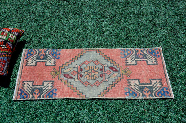 Handmade Turkish Vintage small area rug doormat for home decor, bathroom rug, area oushak rug bathroom mat kitchen kilim rug, rug 3,2X1,4, 665475