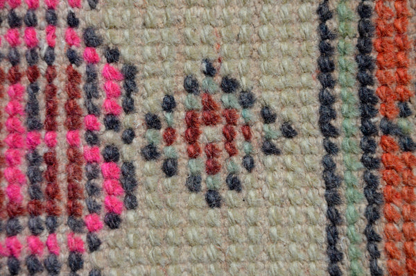 Unique Turkish Vintage small area rug doormat for home decor, bathroom rug, area oushak rug bathroom mat kitchen rug  kilim rug, rug 3,2X1,7, 665530