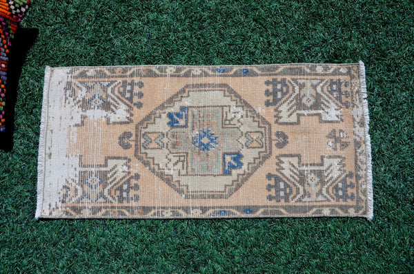 Handmade Turkish Vintage small area rug doormat for home decor, bathroom rug, area oushak rug bathroom mat kitchen kilim rug, rug 3,1X1,6, 665537