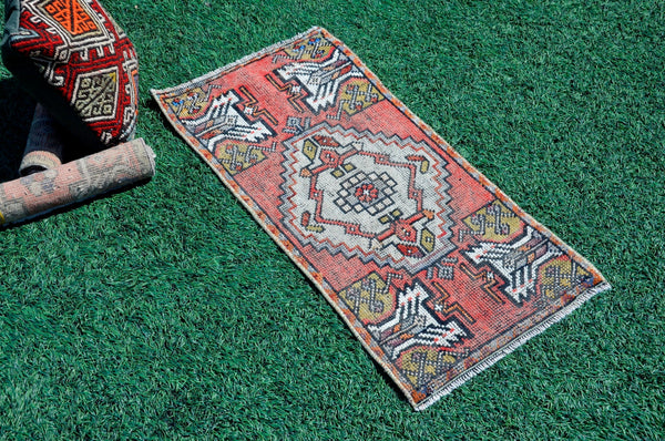 Handmade Turkish Vintage small area rug doormat for home decor, bathroom rug, area oushak rug bathroom mat kitchen kilim rug, rug 3,3X1,6, 665619