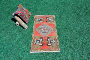 Handmade Turkish Vintage small area rug doormat for home decor, bathroom rug, area oushak rug bathroom mat kitchen kilim rug, rug 3.4x1.8, 665632