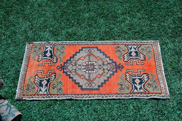 Handmade Turkish Vintage small area rug doormat for home decor, bathroom rug, area oushak rug bathroom mat kitchen kilim rug, rug 2.11x1.6, 665471