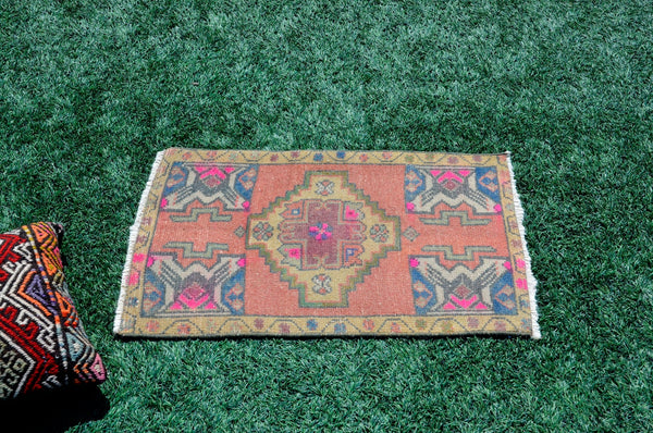 Natural Turkish Vintage small area rug doormat for home decor, bathroom rug, area oushak rug bathroom mat kitchen kilim rug, rug 2.9X1.9, 665472