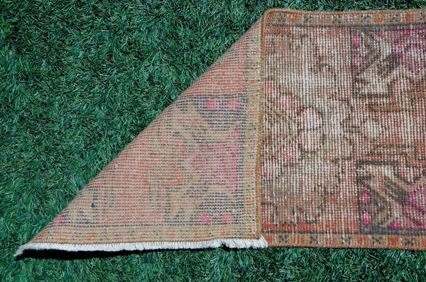 Vintage Handmade Turkish small area rug doormat for home decor, bathroom rug, area oushak rug bathroom mat kitchen kilim rug, rug 3X1.6, 665485