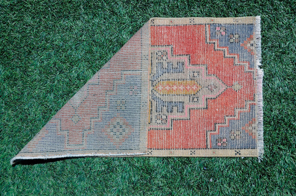Turkish Handmade Vintage small area rug doormat for home decor, bathroom rug, area oushak rug bathroom mat kitchen kilim rug, rug 2.9X1.7, 665490