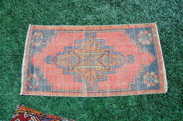 Turkish Handmade Vintage small area rug doormat for home decor, bathroom rug, area oushak rug bathroom mat kitchen kilim rug, rug 3.1X1.7, 665501