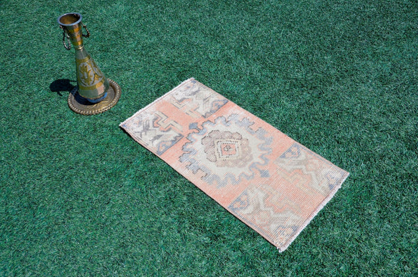 Handmade Turkish Vintage small area rug doormat for home decor, bathroom rug, area oushak rug bathroom mat kitchen kilim rug, rug 3x1.6, 665504