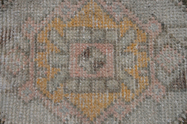 Turkish Handmade Vintage small area rug doormat for home decor, bathroom rug, area oushak rug bathroom mat kitchen kilim rug, rug 3.1X1.7, 665509