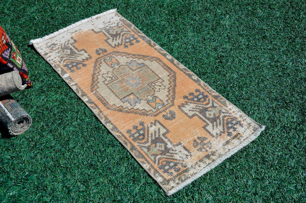Unique Turkish Vintage small area rug doormat for home decor, bathroom rug, area oushak rug bathroom mat kitchen rug kilim rug, rug 3.2X1.6, 665514
