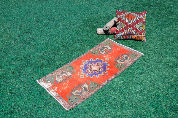 Vintage Handmade Turkish small area rug doormat for home decor, bathroom rug, area oushak rug bathroom mat kitchen kilim rug, rug 3.7X1.8, 665518