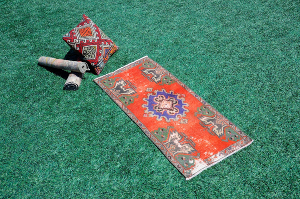 Vintage Handmade Turkish small area rug doormat for home decor, bathroom rug, area oushak rug bathroom mat kitchen kilim rug, rug 3.7X1.8, 665518