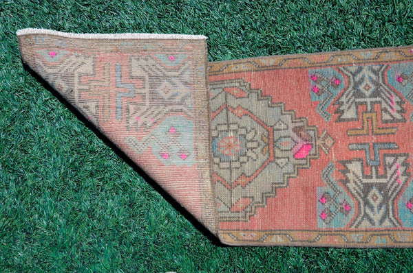 Vintage Handmade Turkish small area rug doormat for home decor, bathroom rug, area oushak rug bathroom mat kitchen kilim rug, rug 3.7X1.6, 665524