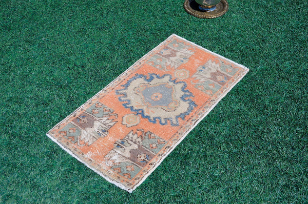 Natural Turkish Vintage small area rug doormat for home decor, bathroom rug, area oushak rug bathroom mat kitchen kilim rug, rug 3X1.7, 665531