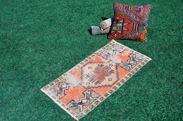 Turkish Handmade Vintage small area rug doormat for home decor, bathroom rug, area oushak rug bathroom mat kitchen kilim rug, rug 2.11X1.6, 665551