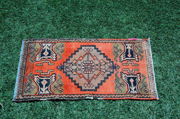 Natural Turkish Vintage small area rug doormat for home decor, bathroom rug, area oushak rug bathroom mat kitchen kilim rug, rug 2.8X1.6, 665586