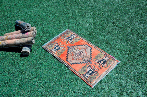 Natural Turkish Vintage small area rug doormat for home decor, bathroom rug, area oushak rug bathroom mat kitchen kilim rug, rug 2.8X1.6, 665586
