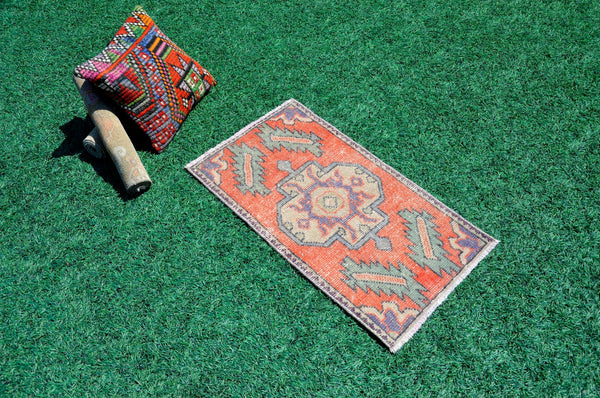 Turkish Handmade Vintage small area rug doormat for home decor, bathroom rug, area oushak rug bathroom mat kitchen kilim rug, rug 2.11X1.6, 665589