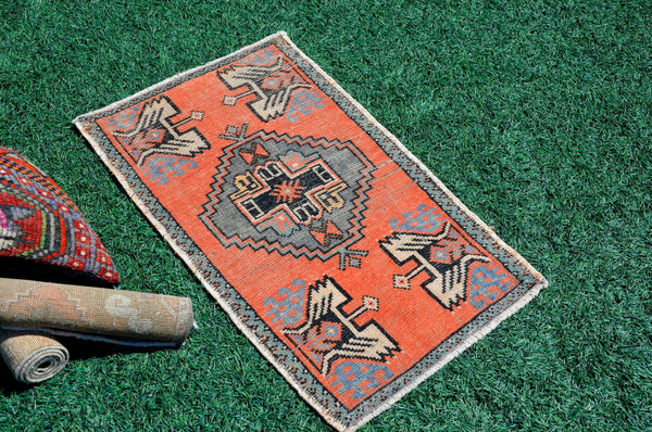 Vintage Handmade Turkish small area rug doormat for home decor, bathroom rug, area oushak rug bathroom mat kitchen kilim rug, rug 2.10X1.8, 665594