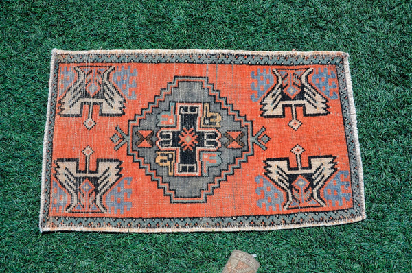 Vintage Handmade Turkish small area rug doormat for home decor, bathroom rug, area oushak rug bathroom mat kitchen kilim rug, rug 2.10X1.8, 665594