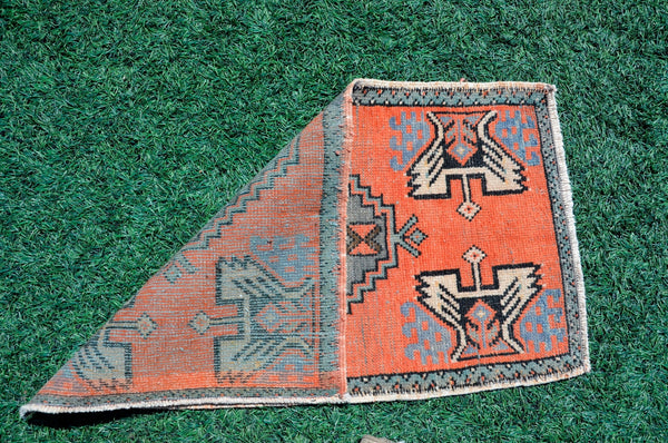 Vintage Handmade Turkish small area rug doormat for home decor, bathroom rug, area oushak rug bathroom mat kitchen kilim rug, rug 2.10X1.8, 665594