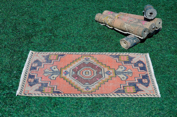 Handmade Turkish Vintage small area rug doormat for home decor, bathroom rug, area oushak rug bathroom mat kitchen kilim rug, rug 2.11x1.6, 665612