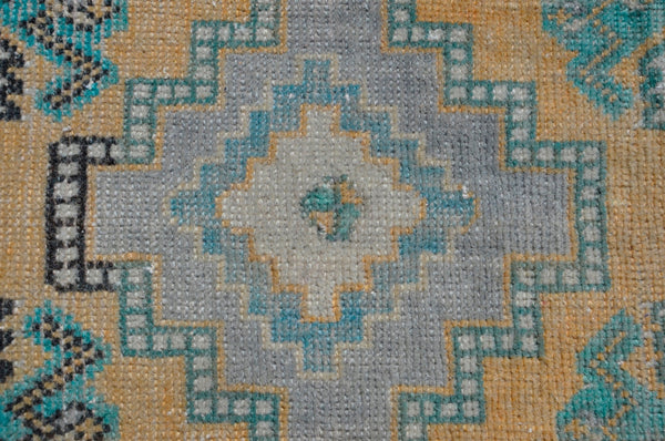 Vintage Handmade Turkish small area rug doormat for home decor, bathroom rug, area oushak rug bathroom mat kitchen kilim rug, rug 2.7x1.5, 665634