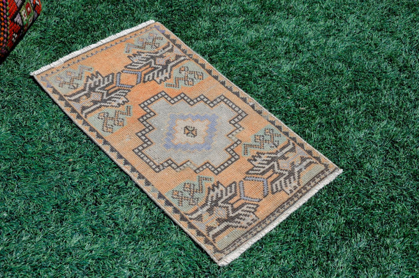 Unique Turkish Vintage small area rug doormat for home decor, bathroom rug, area oushak rug bathroom mat kitchen rug kilim rug, rug 2.8x1.5, 665651